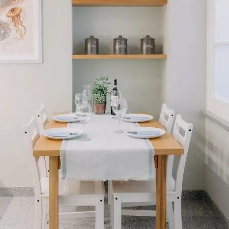 Apartel Plac Zbawiciela Apartment Warsaw