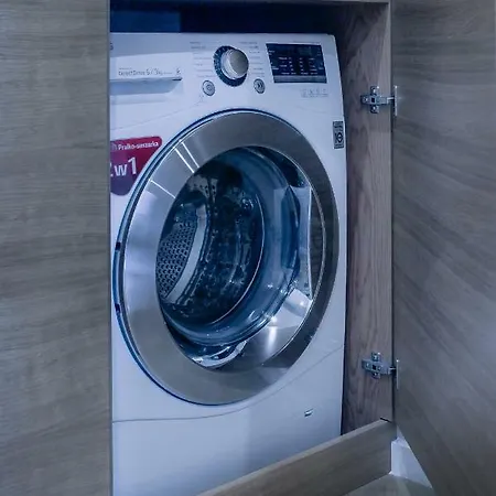 Plac Zbawiciela - 2 Rooms, 4 Beds - Sleeps 6 Comfortably Warszawa