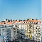 Plac Zbawiciela - 2 Rooms, 4 Beds - Sleeps 6 Comfortably *