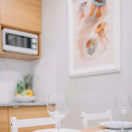 Lägenhet Plac Zbawiciela - 2 Rooms, 4 Beds - Sleeps 6 Comfortably Warszawa