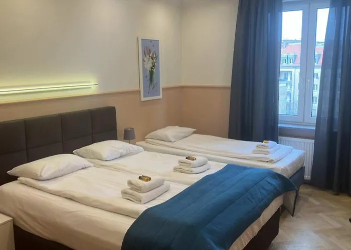 Plac Zbawiciela - 2 Rooms, 4 Beds - Sleeps 6 Comfortably Apartament