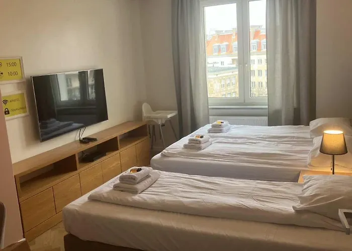 Plac Zbawiciela - 2 Rooms, 4 Beds - Sleeps 6 Comfortably Warszawa