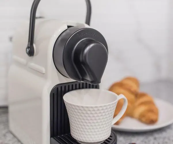 Plac Zbawiciela - 2 Rooms, 4 Beds - Sleeps 6 Comfortably * Warszawa