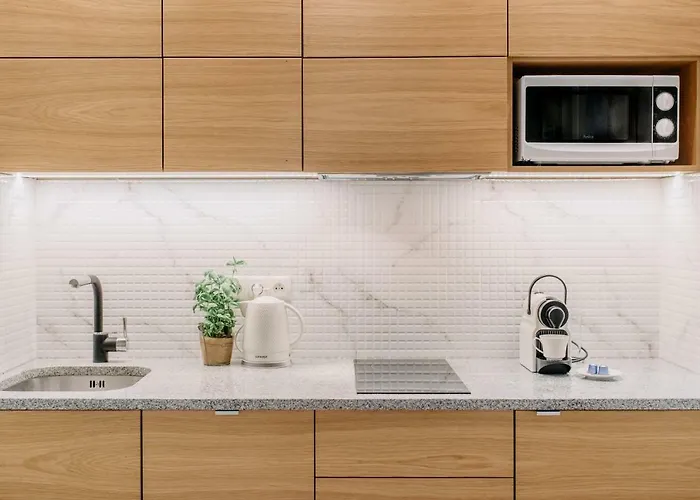 Plac Zbawiciela - 2 Rooms, 4 Beds - Sleeps 6 Comfortably Warszawa