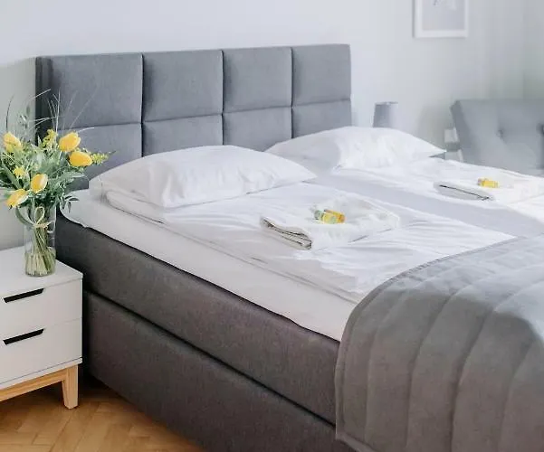 Plac Zbawiciela - 2 Rooms, 4 Beds - Sleeps 6 Comfortably Apartament Warszawa