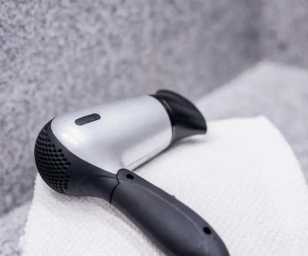 Plac Zbawiciela - 2 Rooms, 4 Beds - Sleeps 6 Comfortably Warszawa