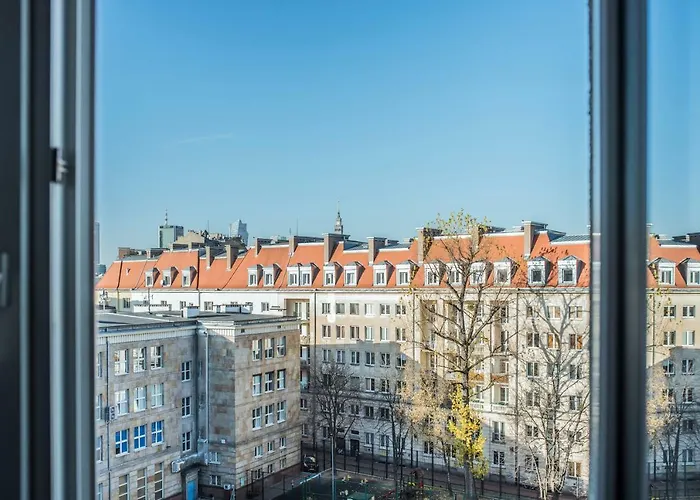 Plac Zbawiciela - 2 Rooms, 4 Beds - Sleeps 6 Comfortably *