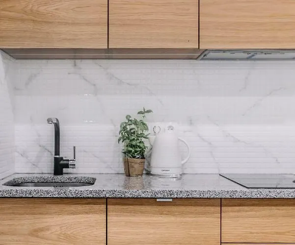 Plac Zbawiciela - 2 Rooms, 4 Beds - Sleeps 6 Comfortably 아파트