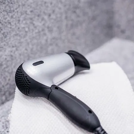 Plac Zbawiciela - 2 Rooms, 4 Beds - Sleeps 6 Comfortably Varsovie